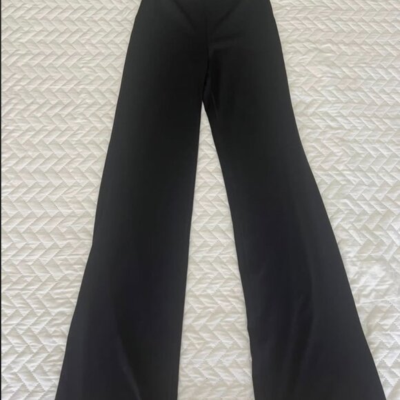 Gymshark Flared Leggings NWOT - Picture 6 of 6